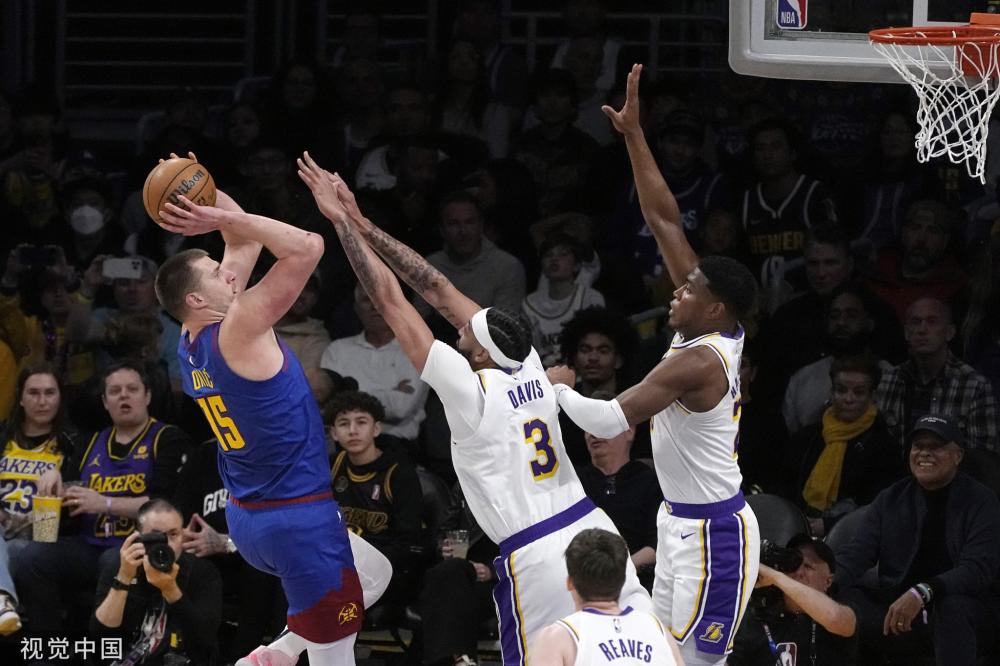 半场后段的 半场后段的