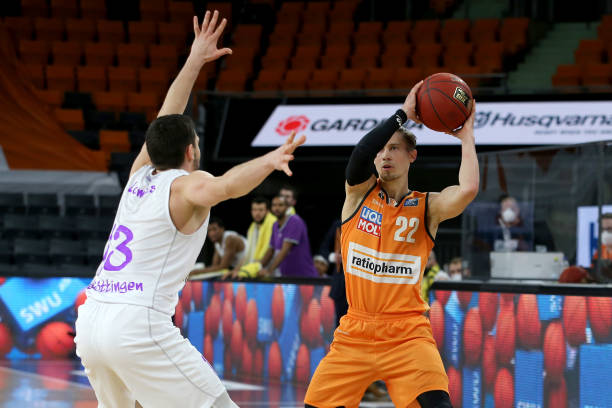 美职半场：梅西献精彩贴地斩，迈阿密国际暂1-0蒙特利尔CF.